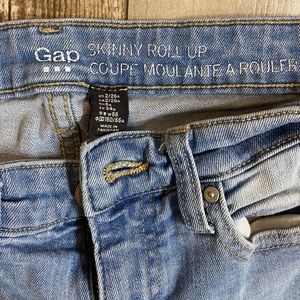 Gap Skinny RollUp
